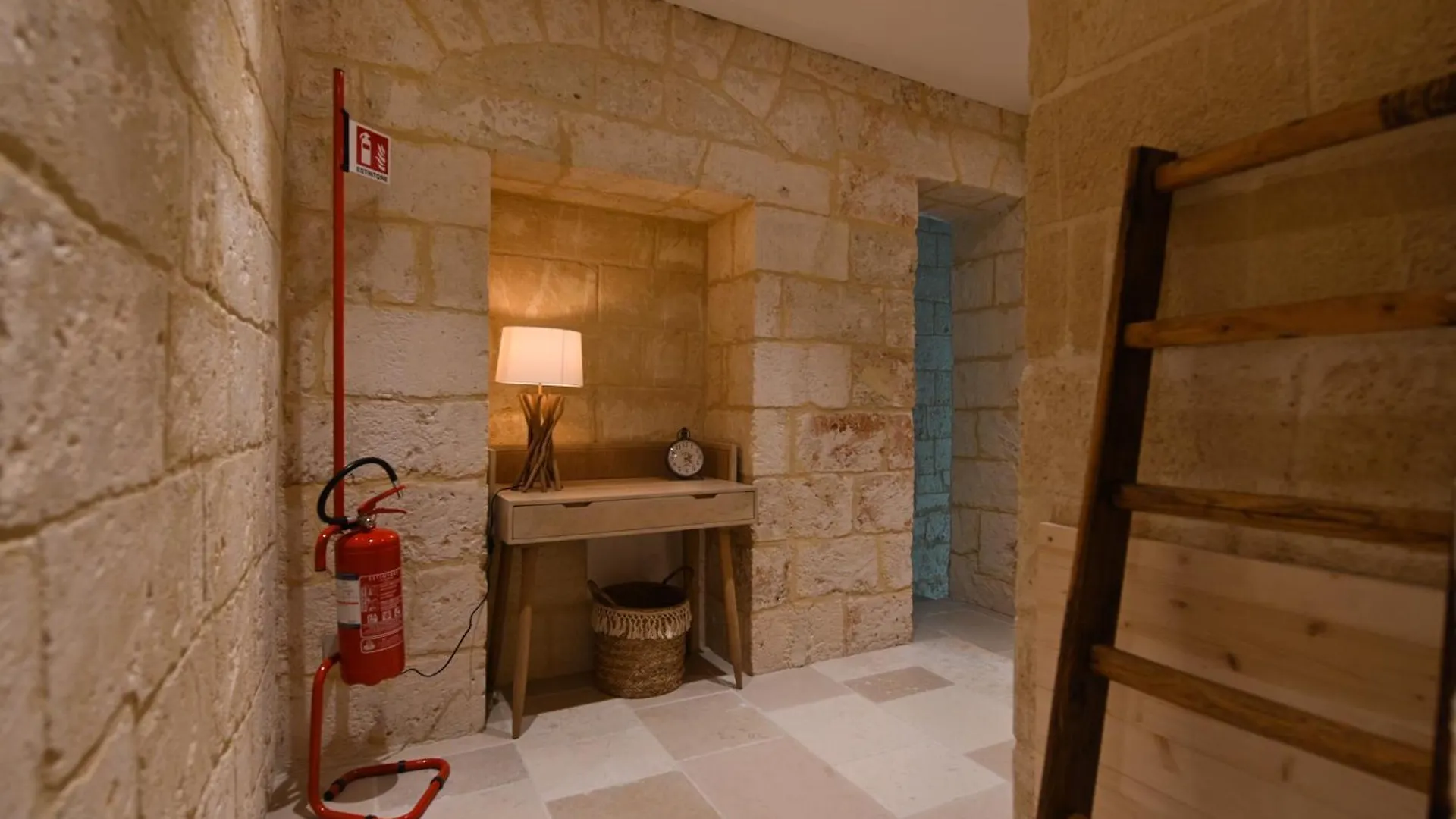 Palazzo Momi Bed & Breakfast Bari
